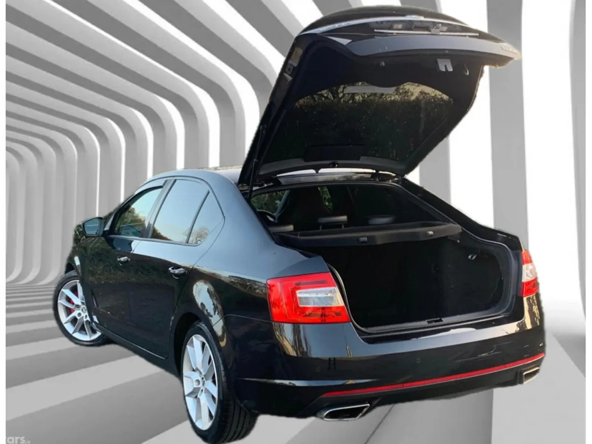 Skoda Octavia Hatchback, Diesel, 2016, Black