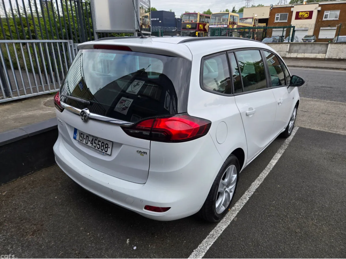 Vauxhall Zafira MPV, Diesel, 2015, White