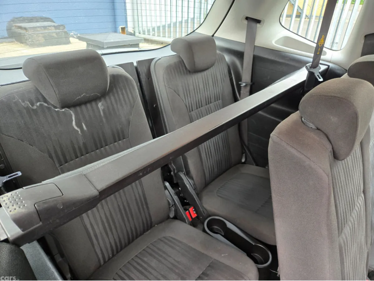 Vauxhall Zafira MPV, Diesel, 2015, White