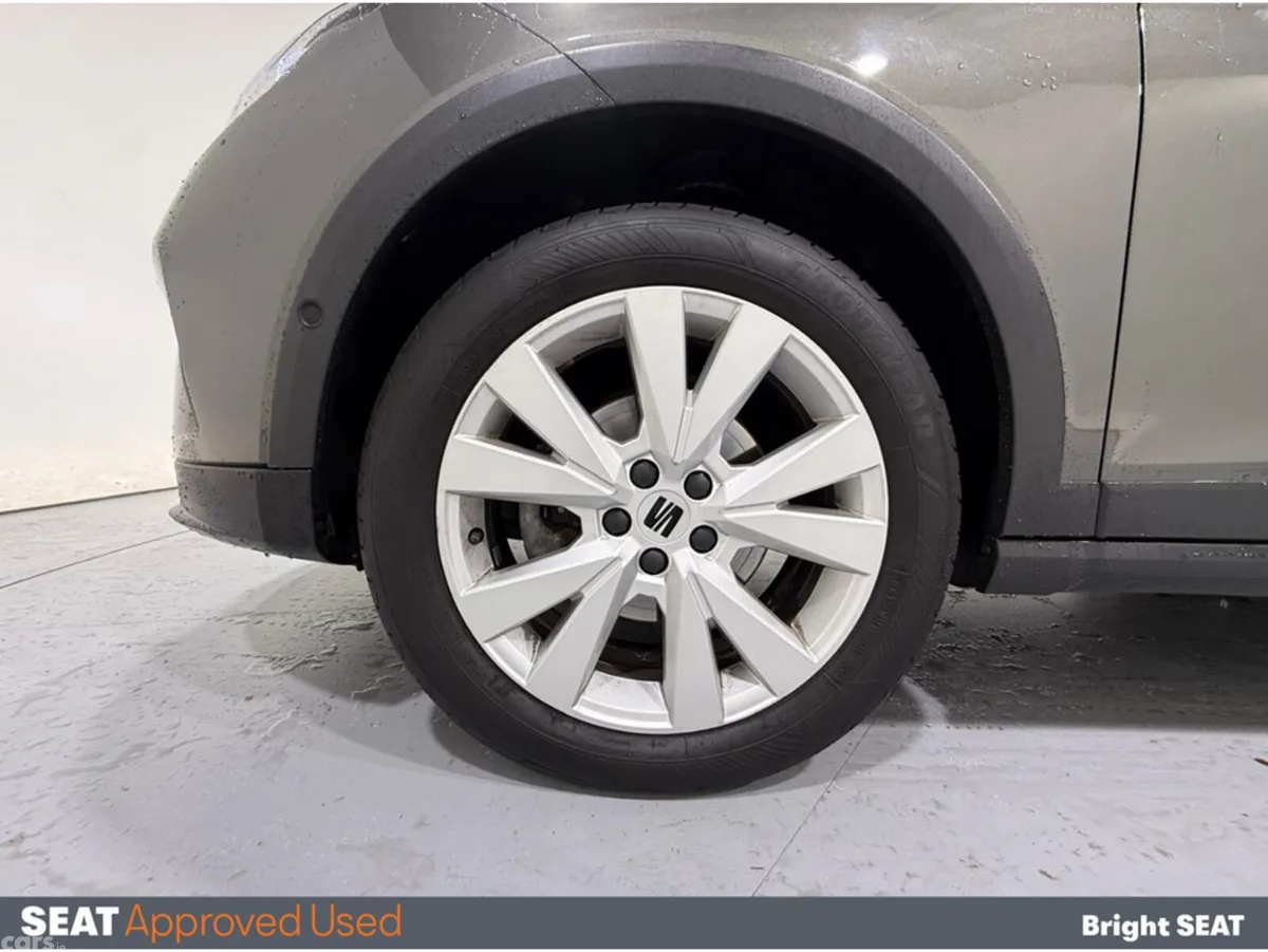 SEAT Arona Hatchback, Petrol, 2023, Green