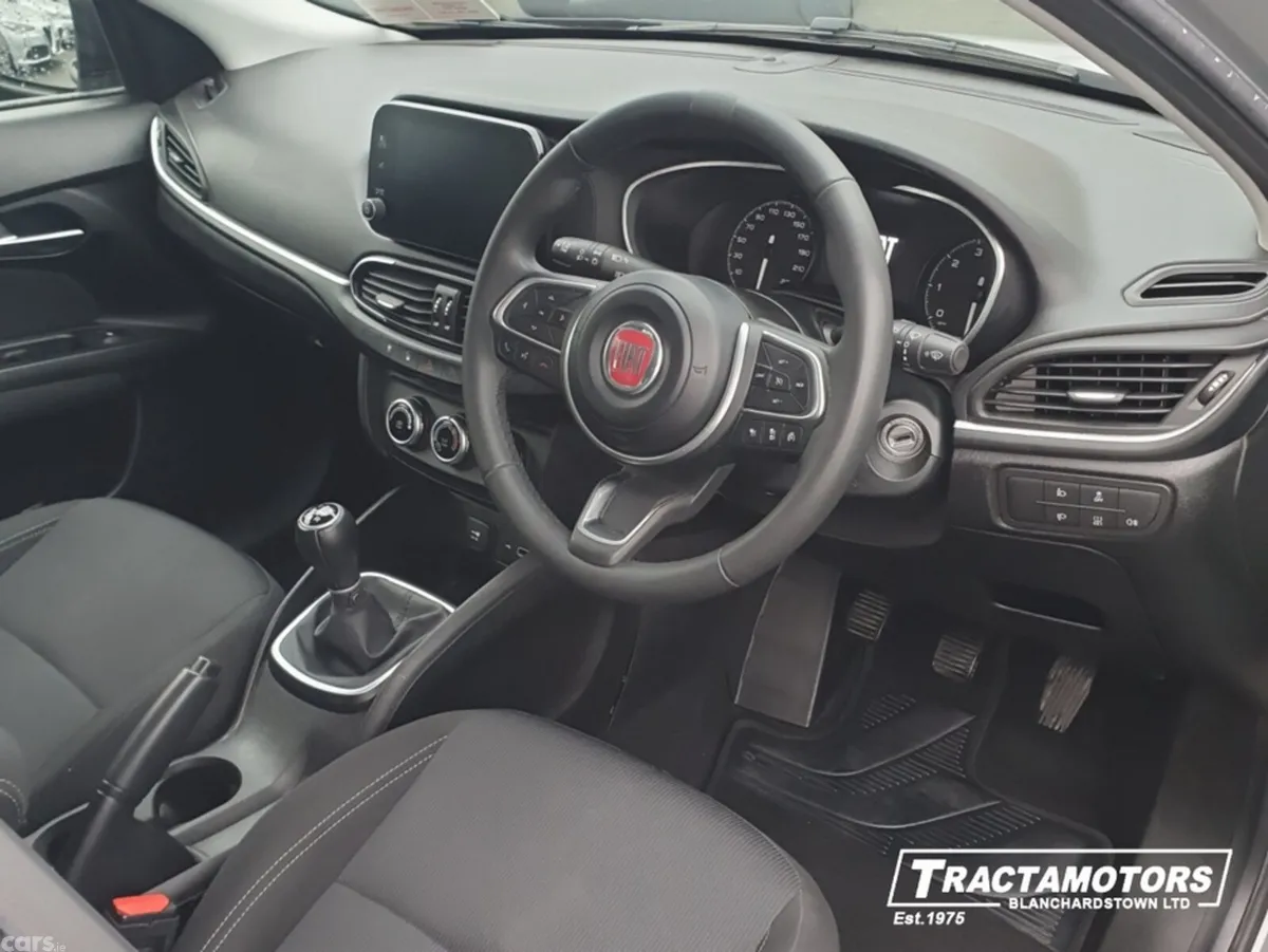 Fiat Tipo Hatchback, Petrol, 2023, Grey