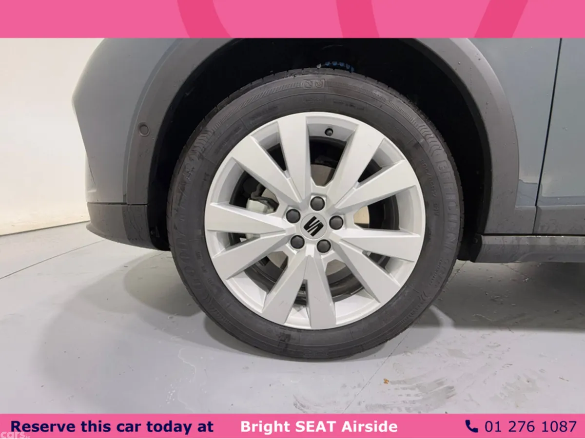 SEAT Arona Hatchback, Petrol, 2025, Blue