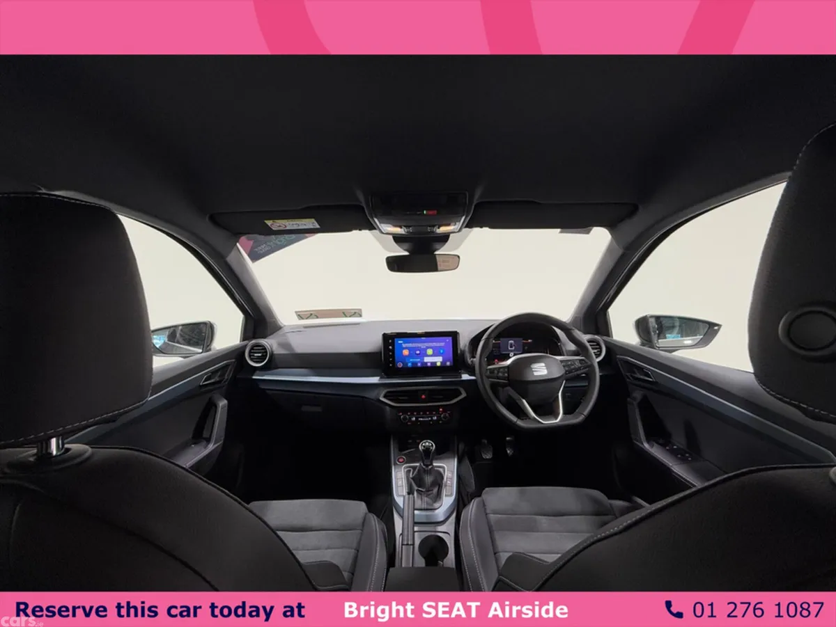 SEAT Arona Hatchback, Petrol, 2025, Green