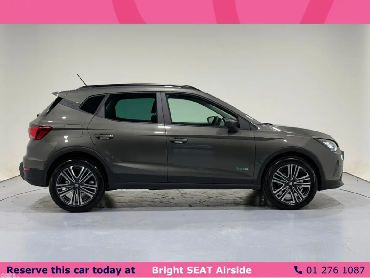 SEAT Arona Hatchback, Petrol, 2025, Green