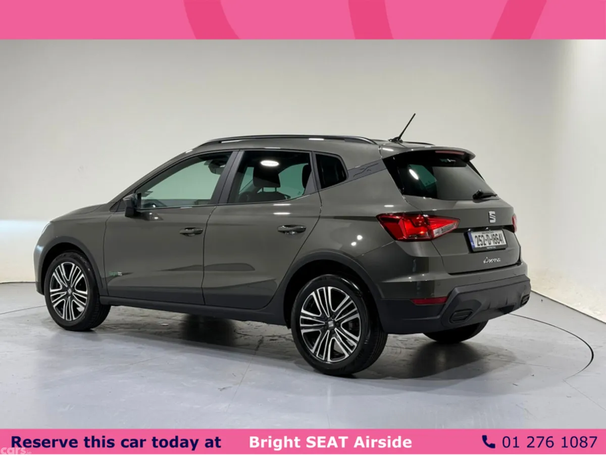 SEAT Arona Hatchback, Petrol, 2025, Green