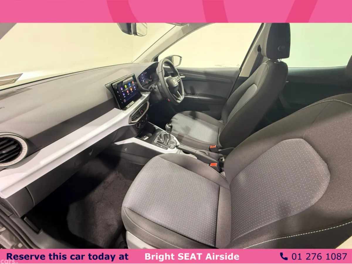SEAT Arona Hatchback, Petrol, 2025, Green