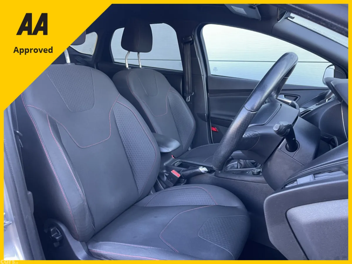 Ford Focus Hatchback, Petrol, 2018, Silver