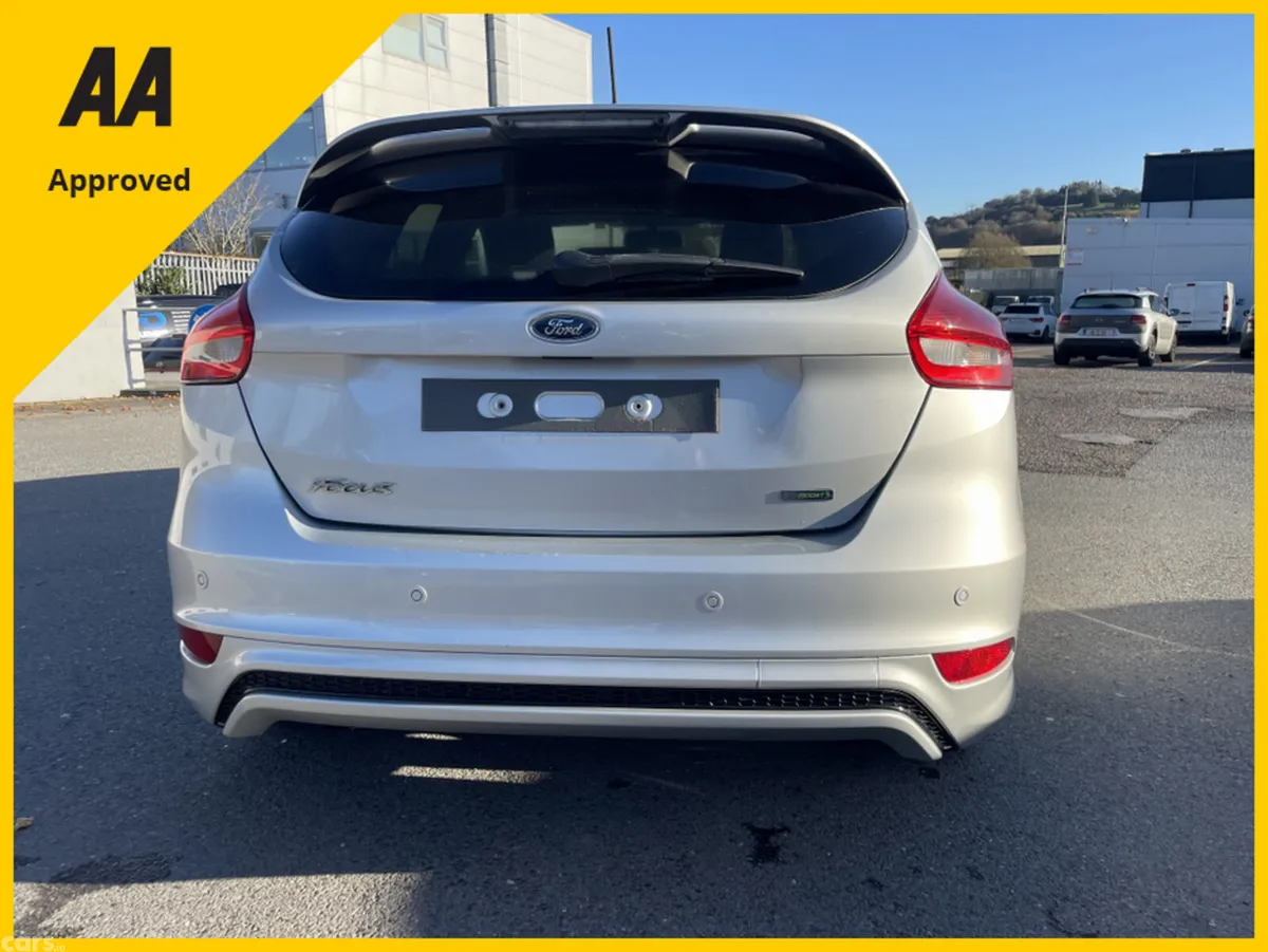 Ford Focus Hatchback, Petrol, 2018, Silver