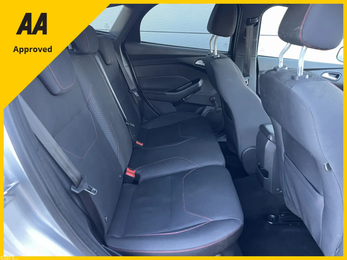 Ford Focus Hatchback, Petrol, 2018, Silver
