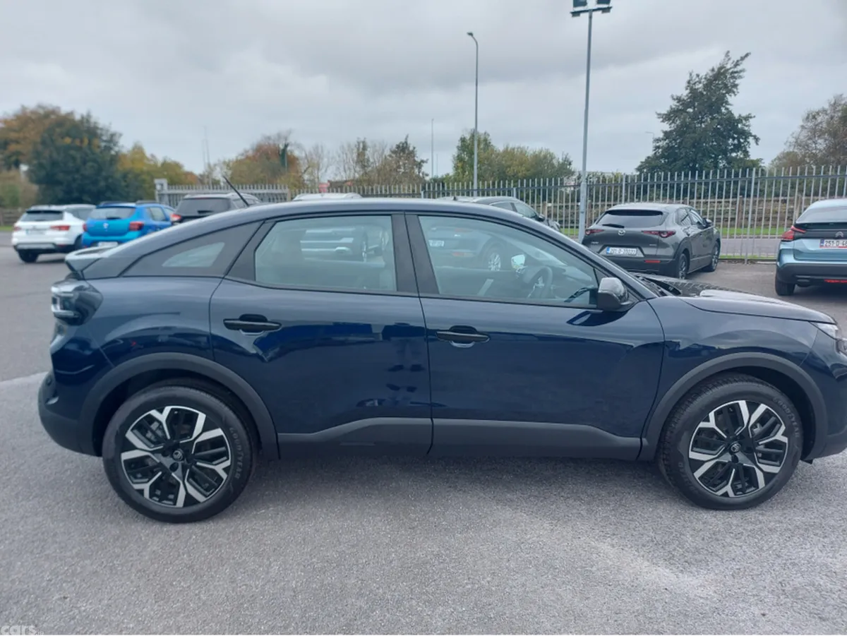 Citroen C4 Saloon, Petrol Hybrid, 2026, Blue