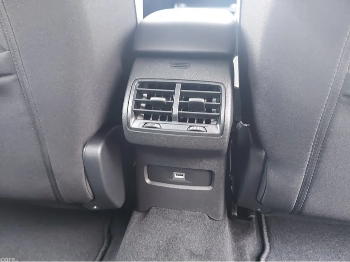 Citroen C4 Saloon, Petrol Hybrid, 2026, Blue