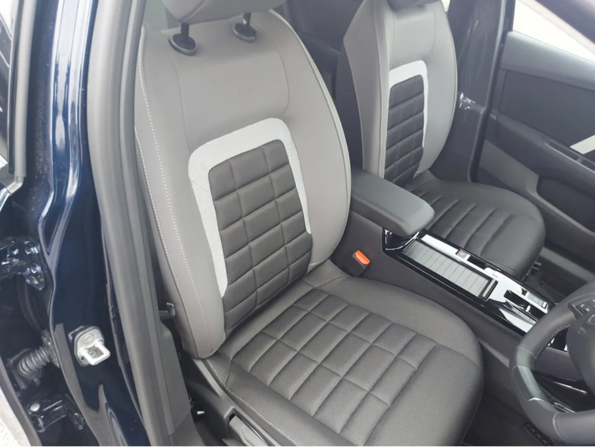 Citroen C4 Saloon, Petrol Hybrid, 2026, Blue