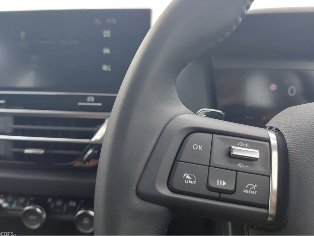 Citroen C4 Saloon, Petrol Hybrid, 2026, Blue