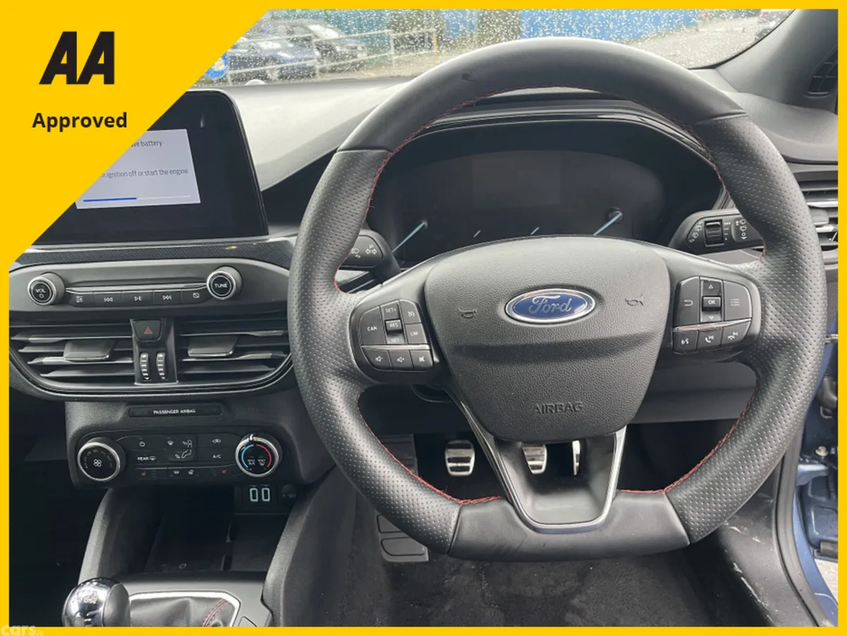 Ford Focus Hatchback, Petrol, 2021, Blue