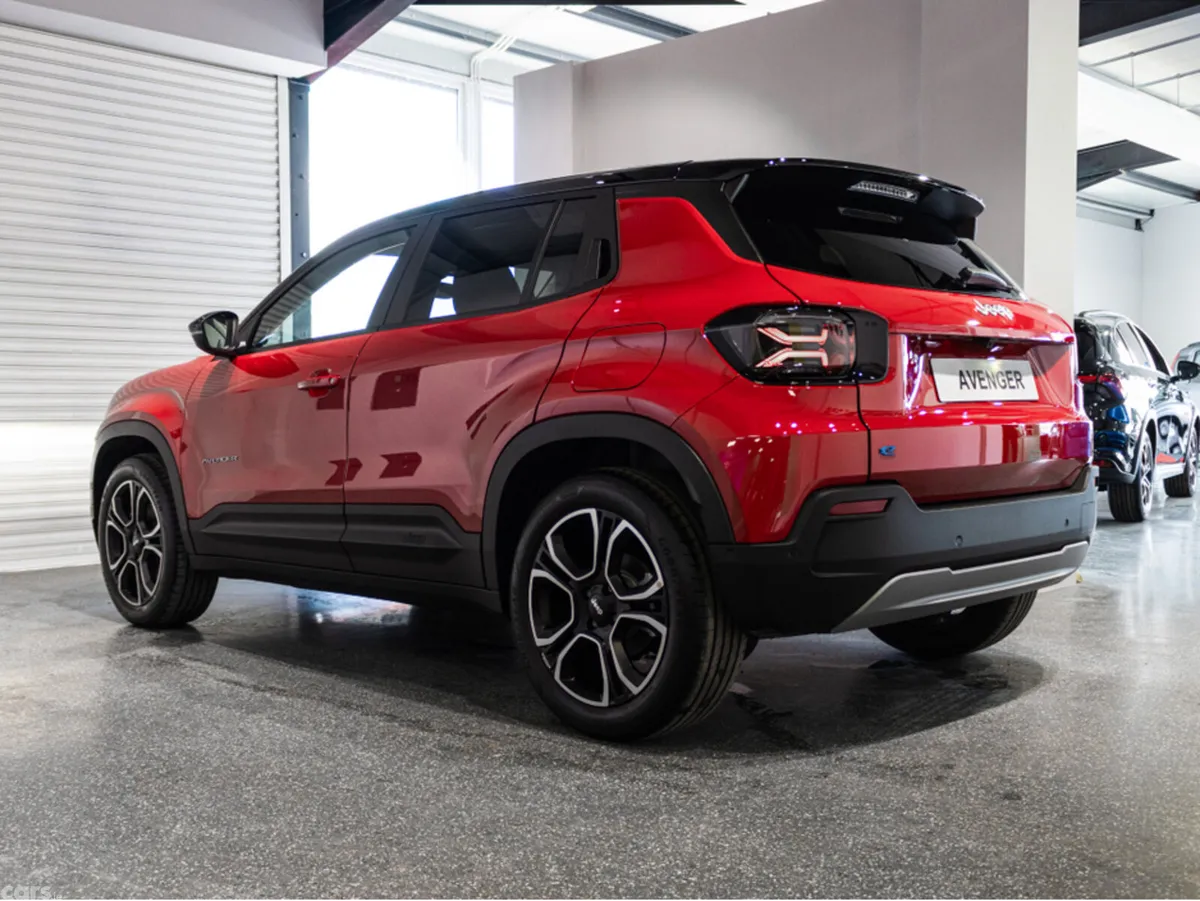 Jeep Avenger SUV, Electric, 2026, Red