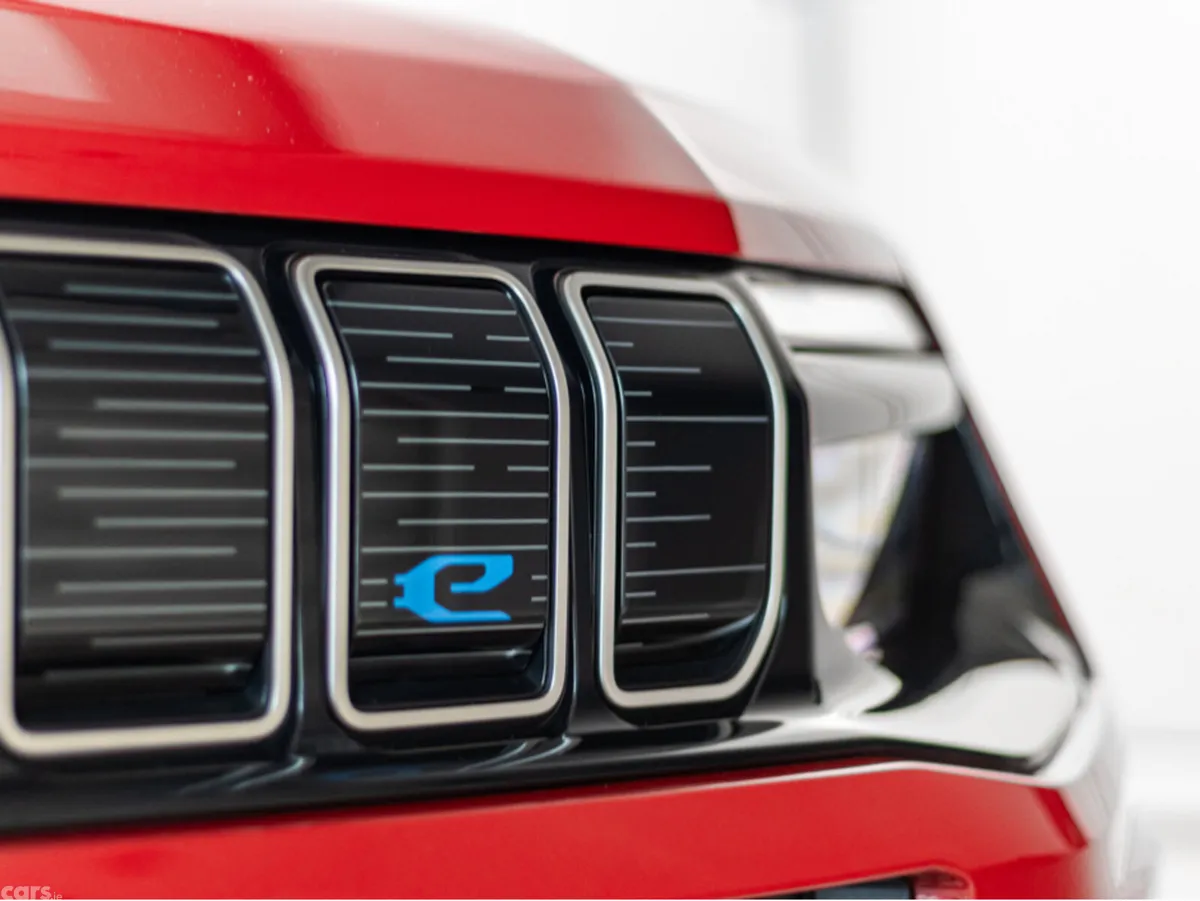Jeep Avenger SUV, Electric, 2026, Red