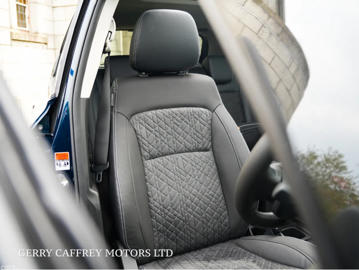 Suzuki Vitara SUV, Petrol Hybrid, 2026, Blue