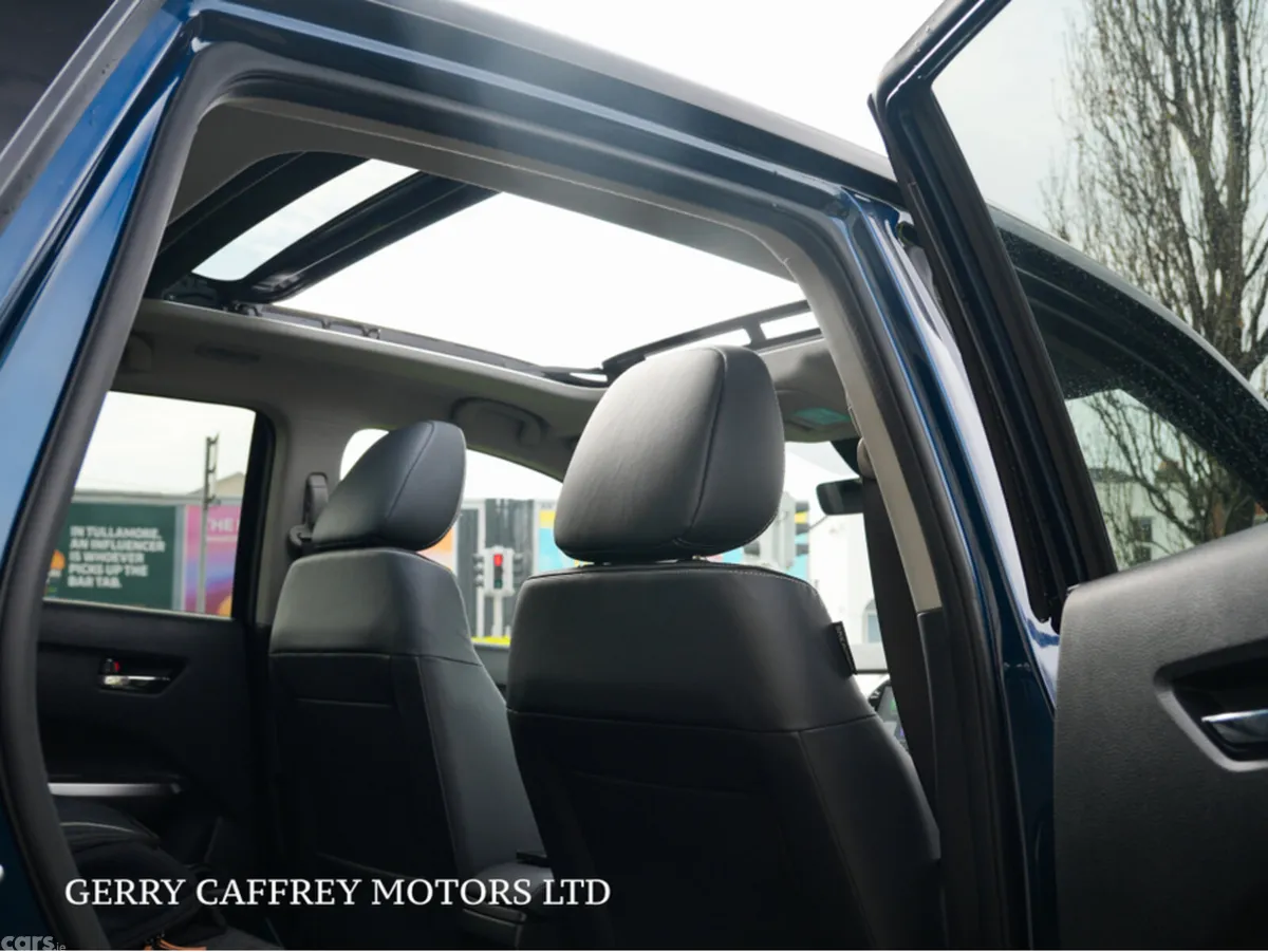 Suzuki Vitara SUV, Petrol Hybrid, 2026, Blue