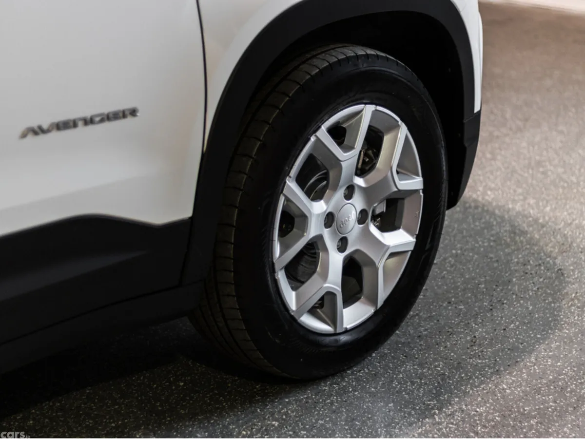 Jeep Avenger SUV, Petrol Hybrid, 2026, White