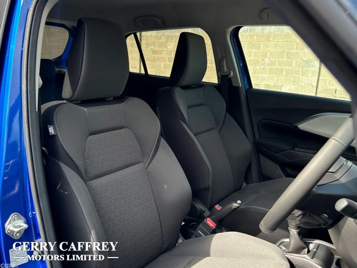 Suzuki Swift Hatchback, Petrol Hybrid, 2026, Blue