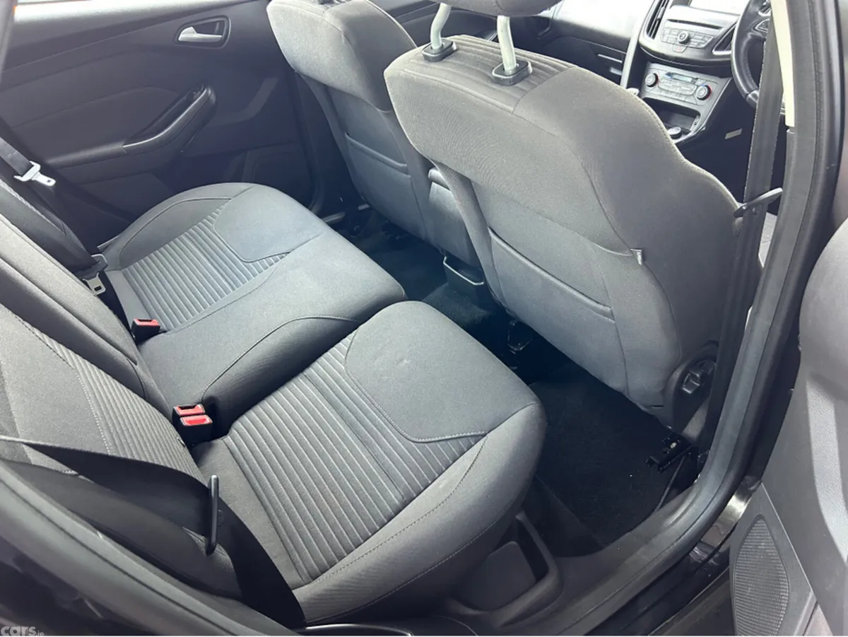 Ford Focus Saloon, Diesel, 2017, Black