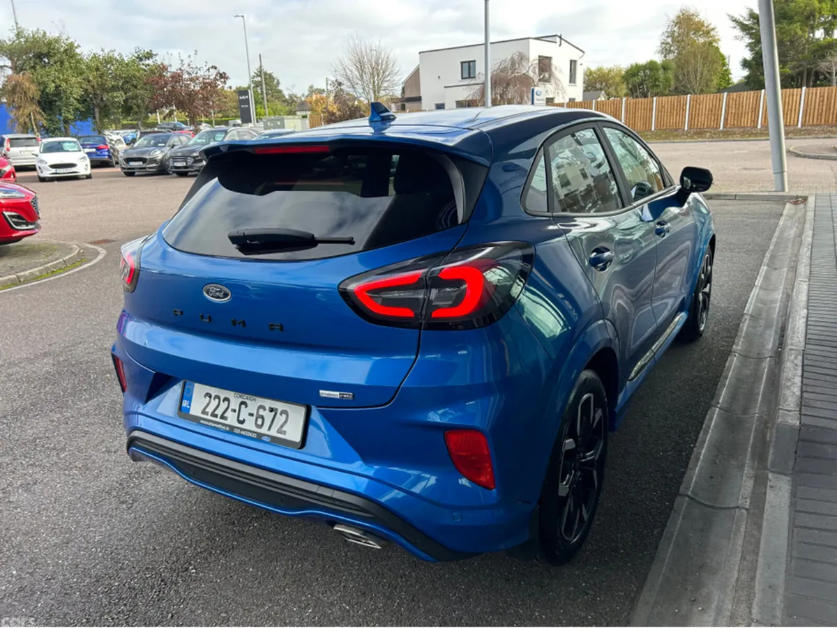 Ford Puma MPV, Petrol Hybrid, 2022, Blue