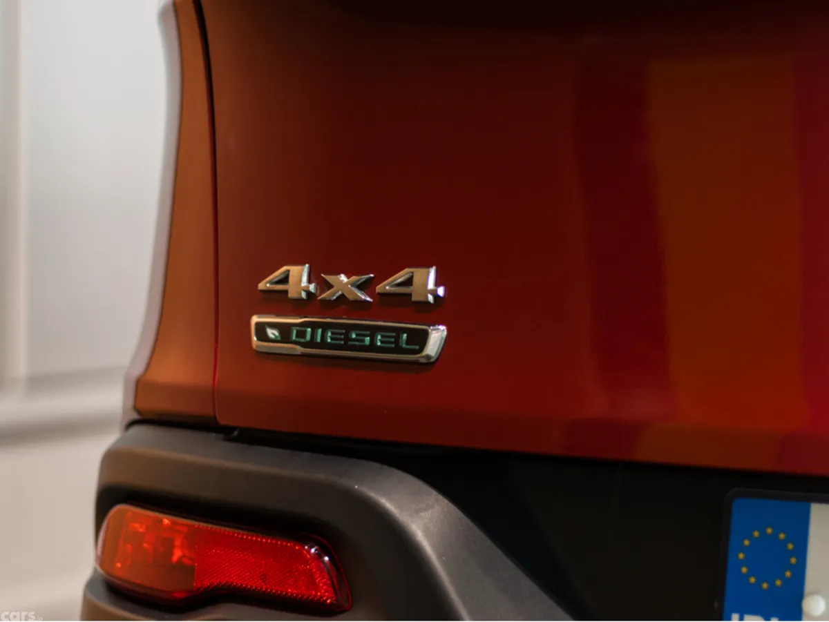 Jeep Cherokee Estate, Diesel, 2015, Red