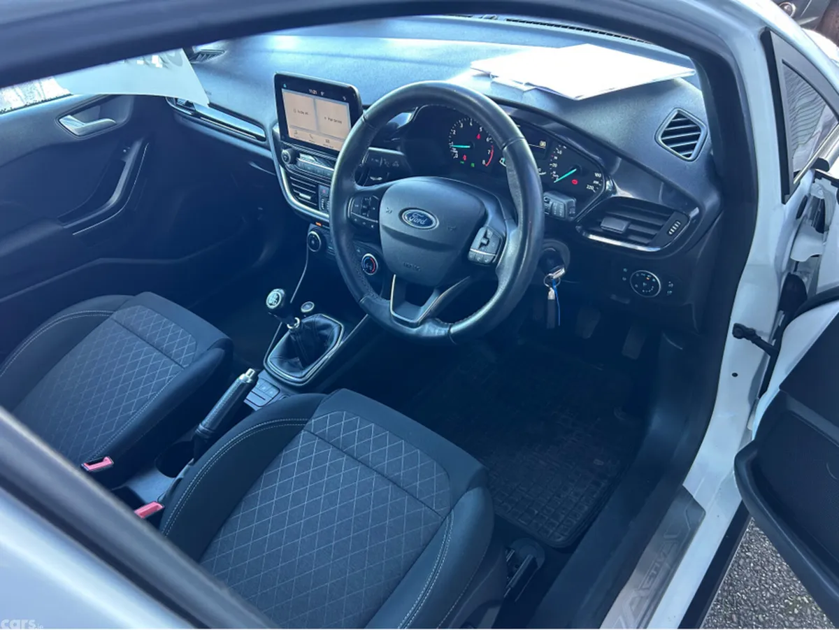 Ford Fiesta Hatchback, Petrol, 2020, White