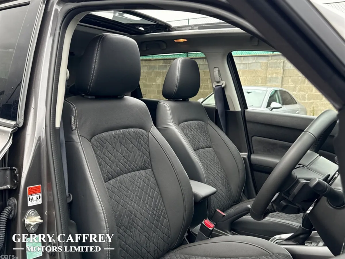 Suzuki Vitara SUV, Petrol Hybrid, 2026, Grey