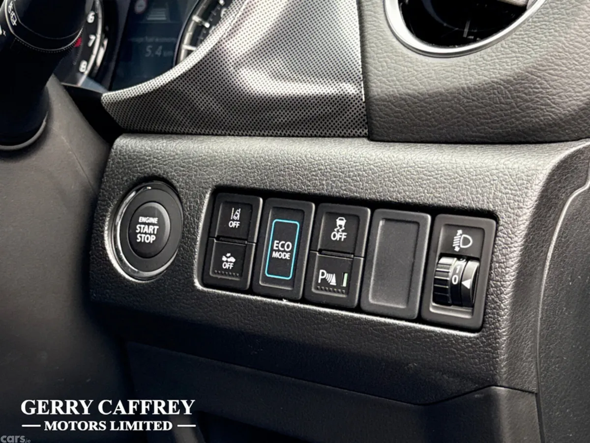 Suzuki Vitara SUV, Petrol Hybrid, 2026, Grey