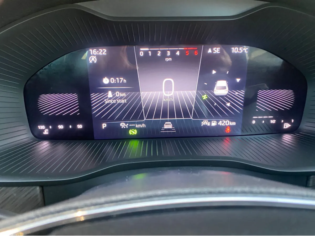 Skoda Kodiaq MPV, Diesel, 2023, Grey