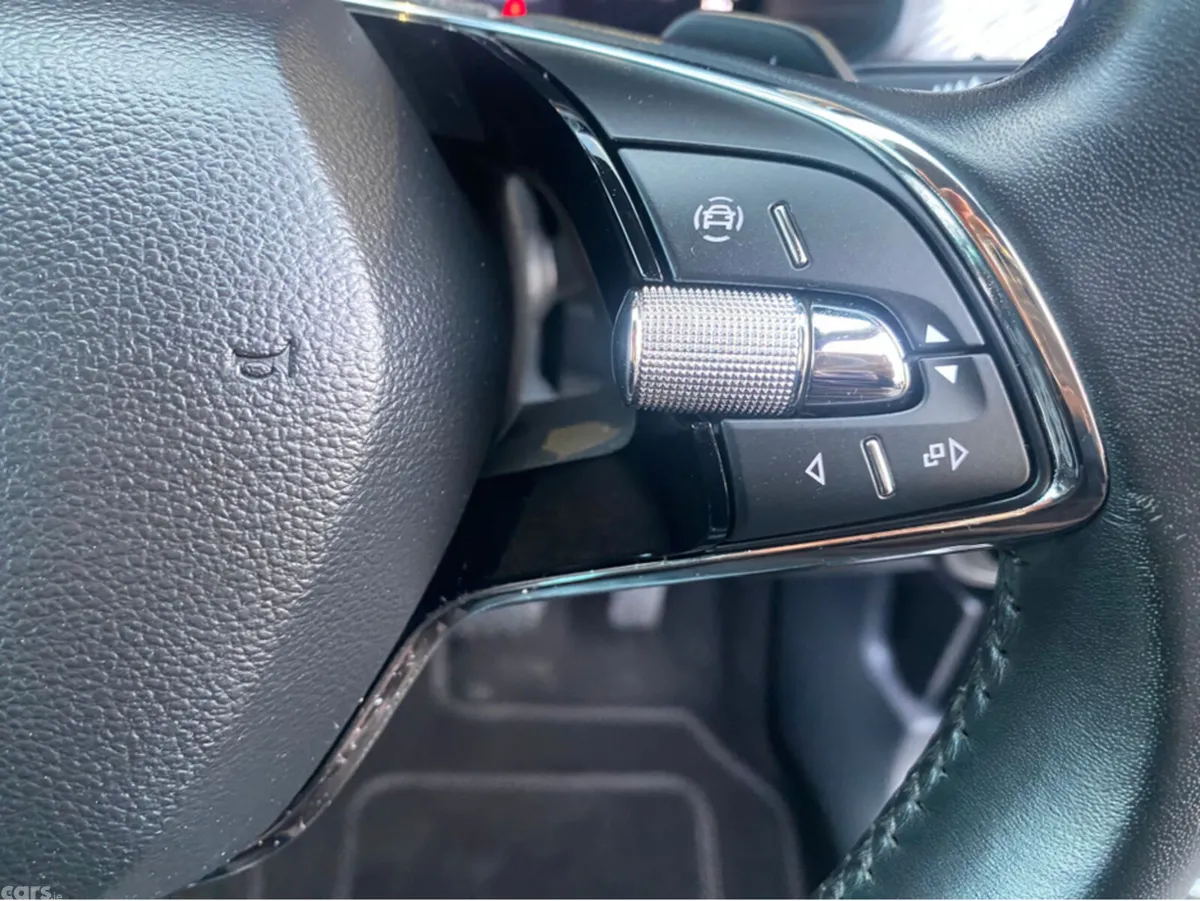 Skoda Kodiaq MPV, Diesel, 2023, Grey