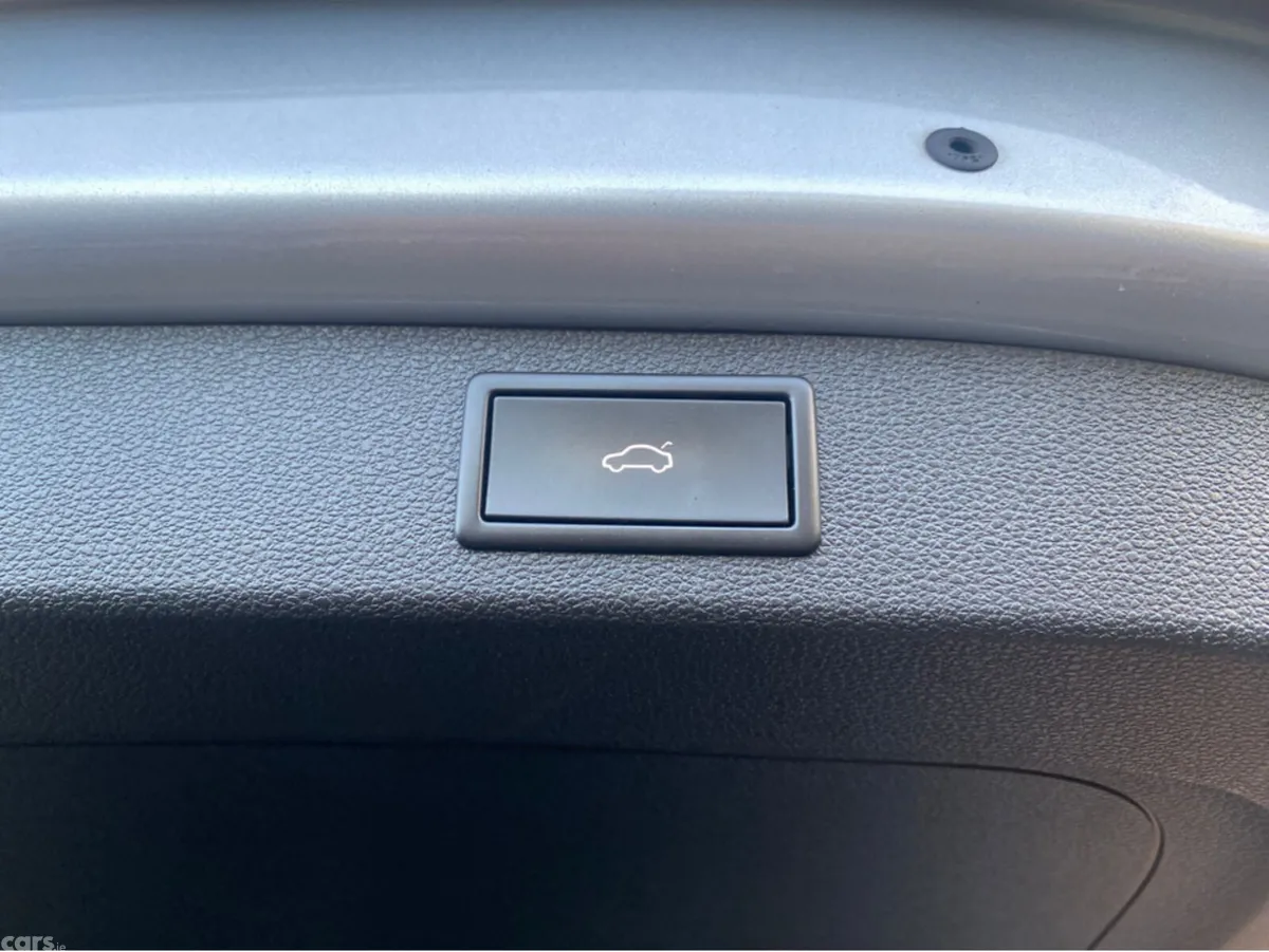 Skoda Kodiaq MPV, Diesel, 2023, Grey