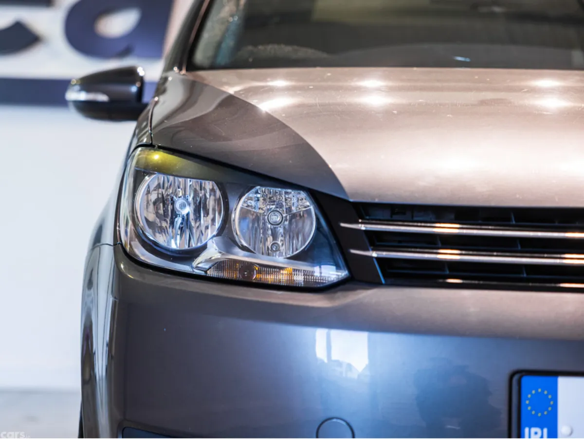Volkswagen Touran MPV, Diesel, 2015, Grey