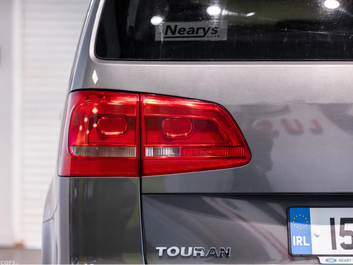 Volkswagen Touran MPV, Diesel, 2015, Grey