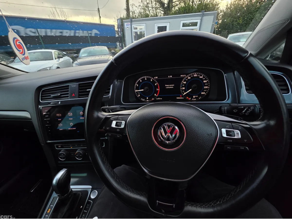 Volkswagen Golf Hatchback, Petrol, 2019, Silver