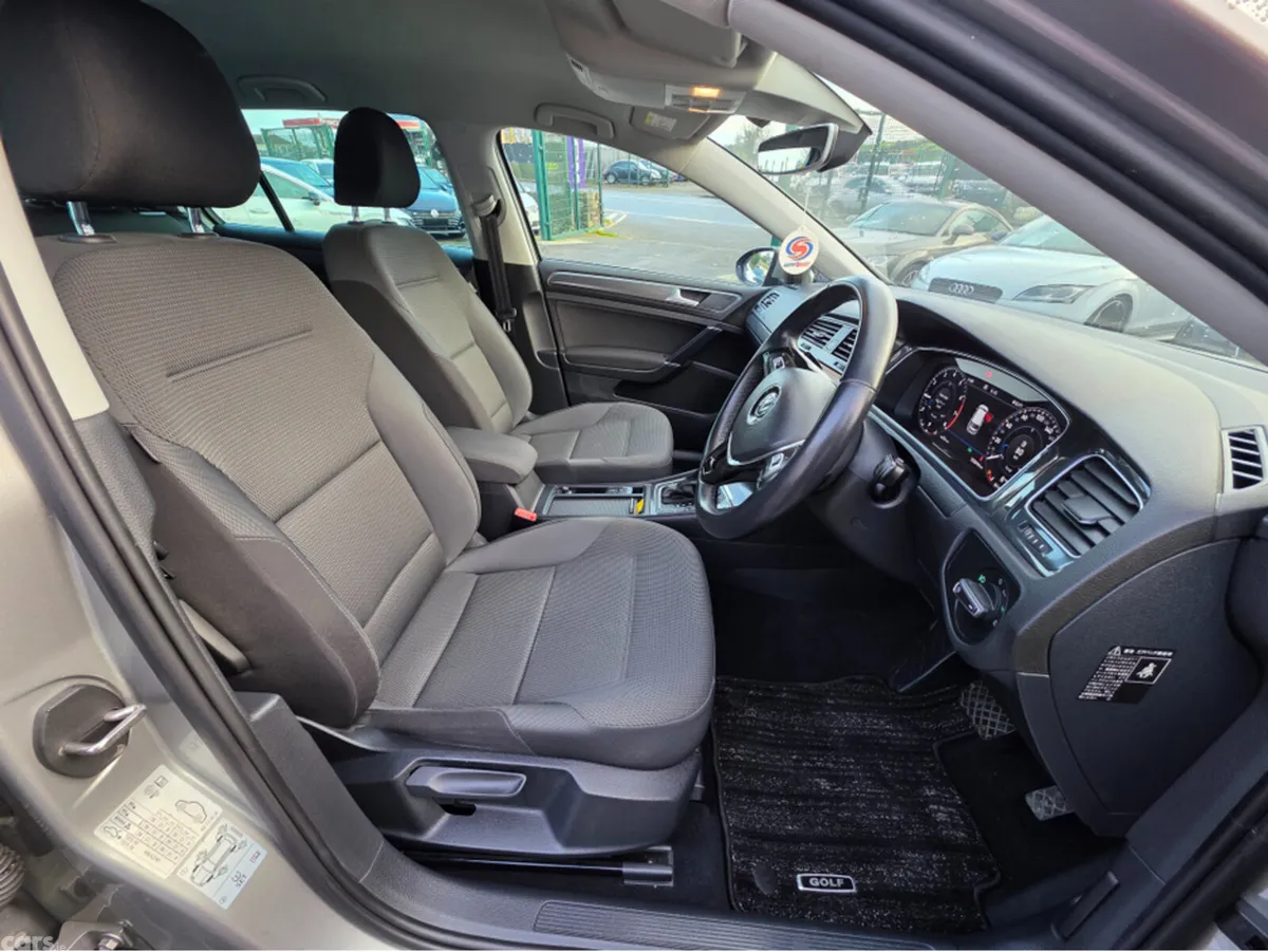 Volkswagen Golf Hatchback, Petrol, 2019, Silver