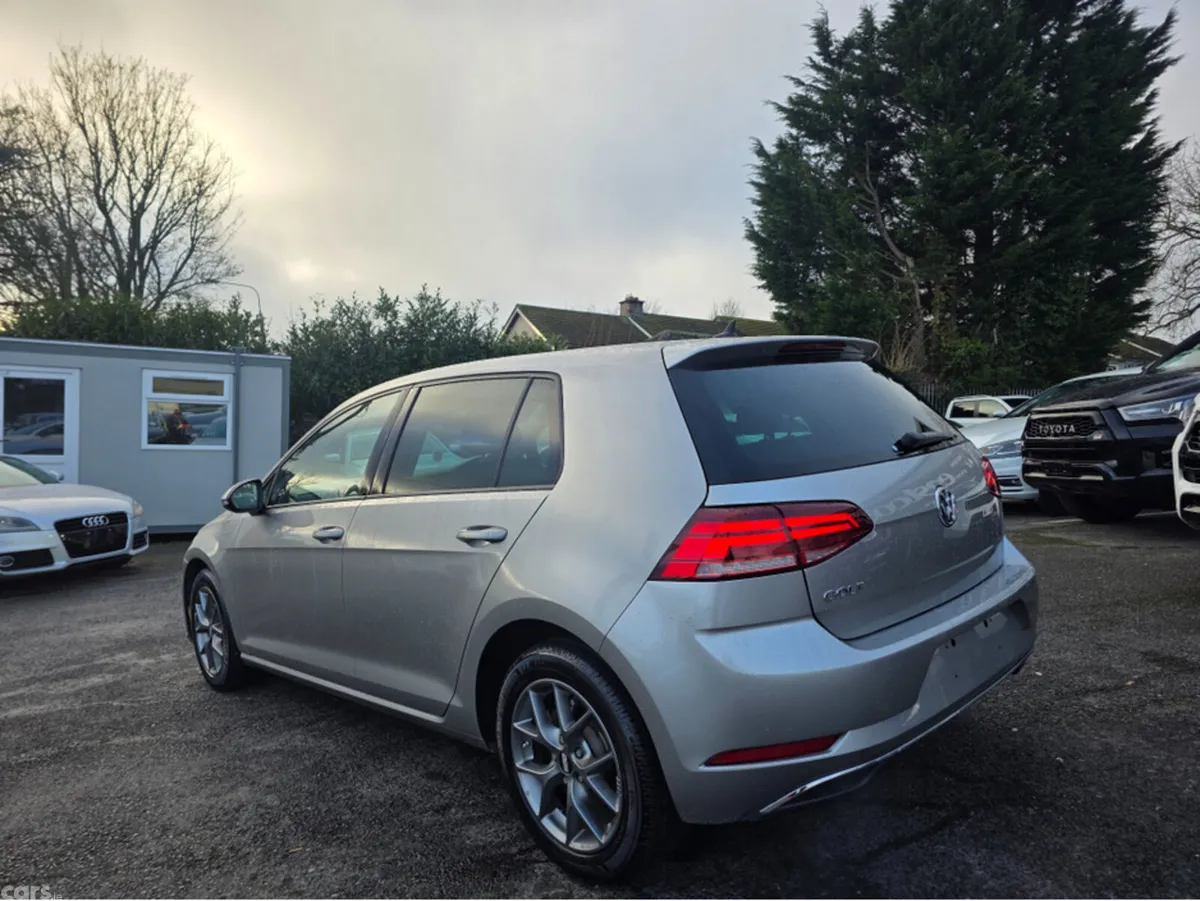 Volkswagen Golf Hatchback, Petrol, 2019, Silver