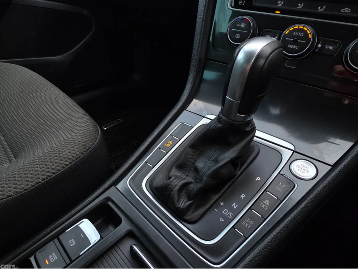 Volkswagen Golf Hatchback, Petrol, 2019, Silver