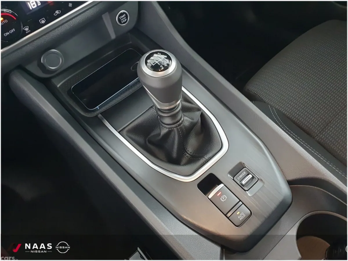 Nissan Qashqai MPV, Petrol Hybrid, 2027, Grey