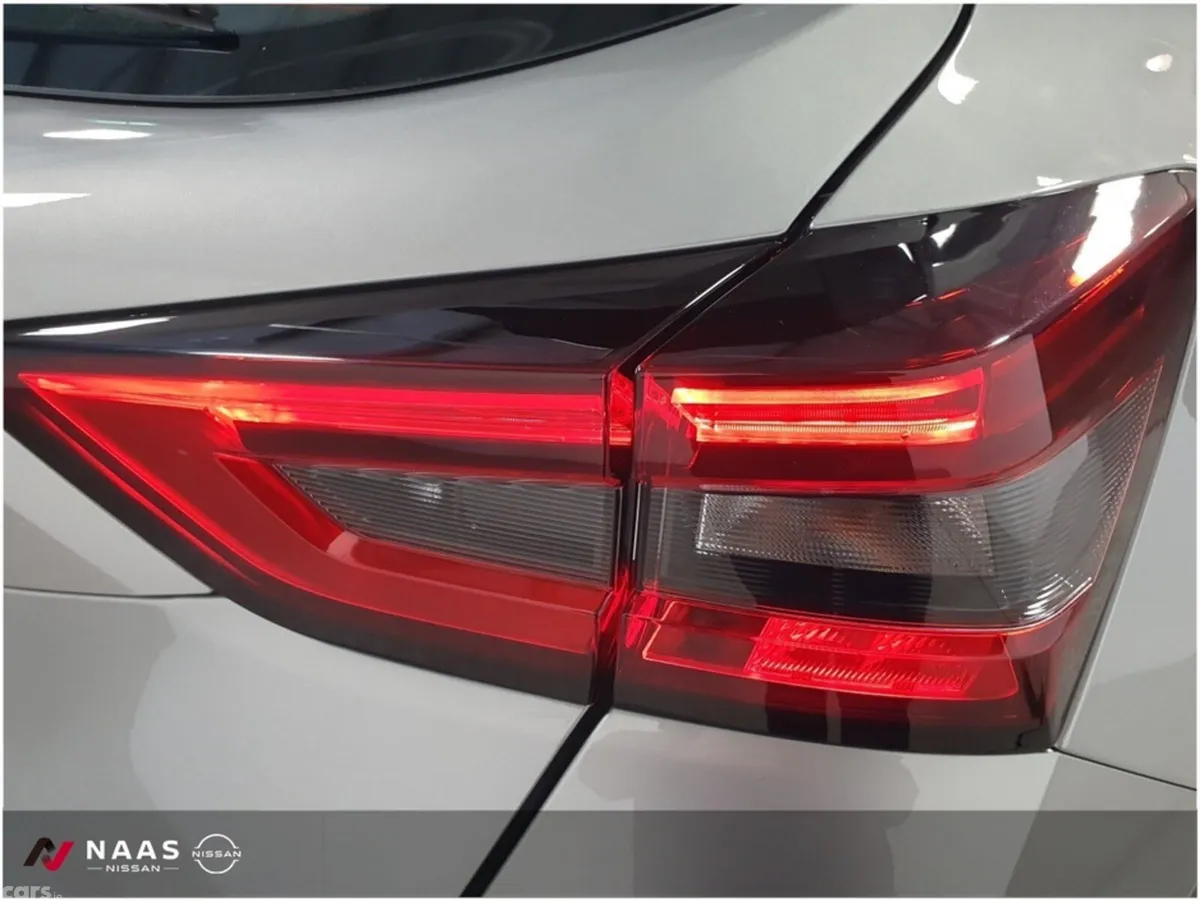 Nissan Juke MPV, Petrol, 2027, Silver