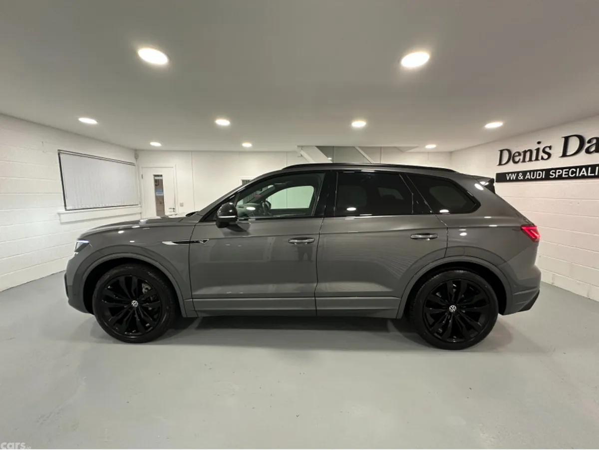 Volkswagen Touareg Estate, Diesel, 2023, Grey