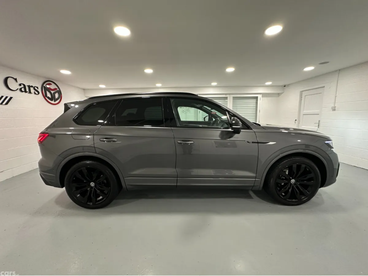 Volkswagen Touareg Estate, Diesel, 2023, Grey