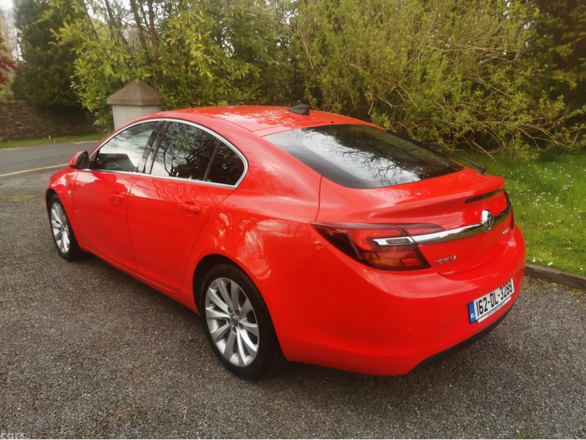Vauxhall Insignia Hatchback, Diesel, 2016, Red