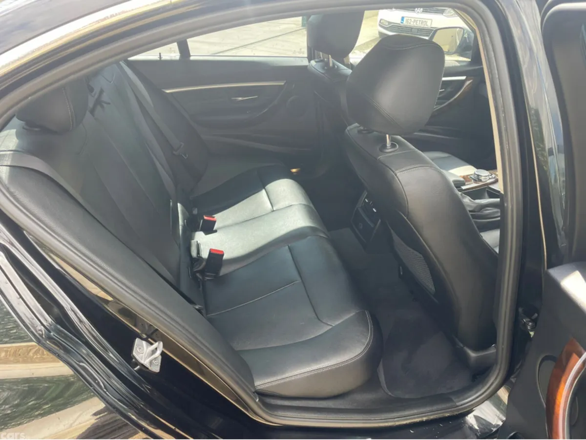 BMW 3-Series Saloon, Diesel, 2017, Black