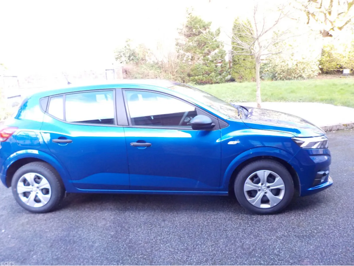 Dacia Sandero Hatchback, Petrol, 2021, Blue