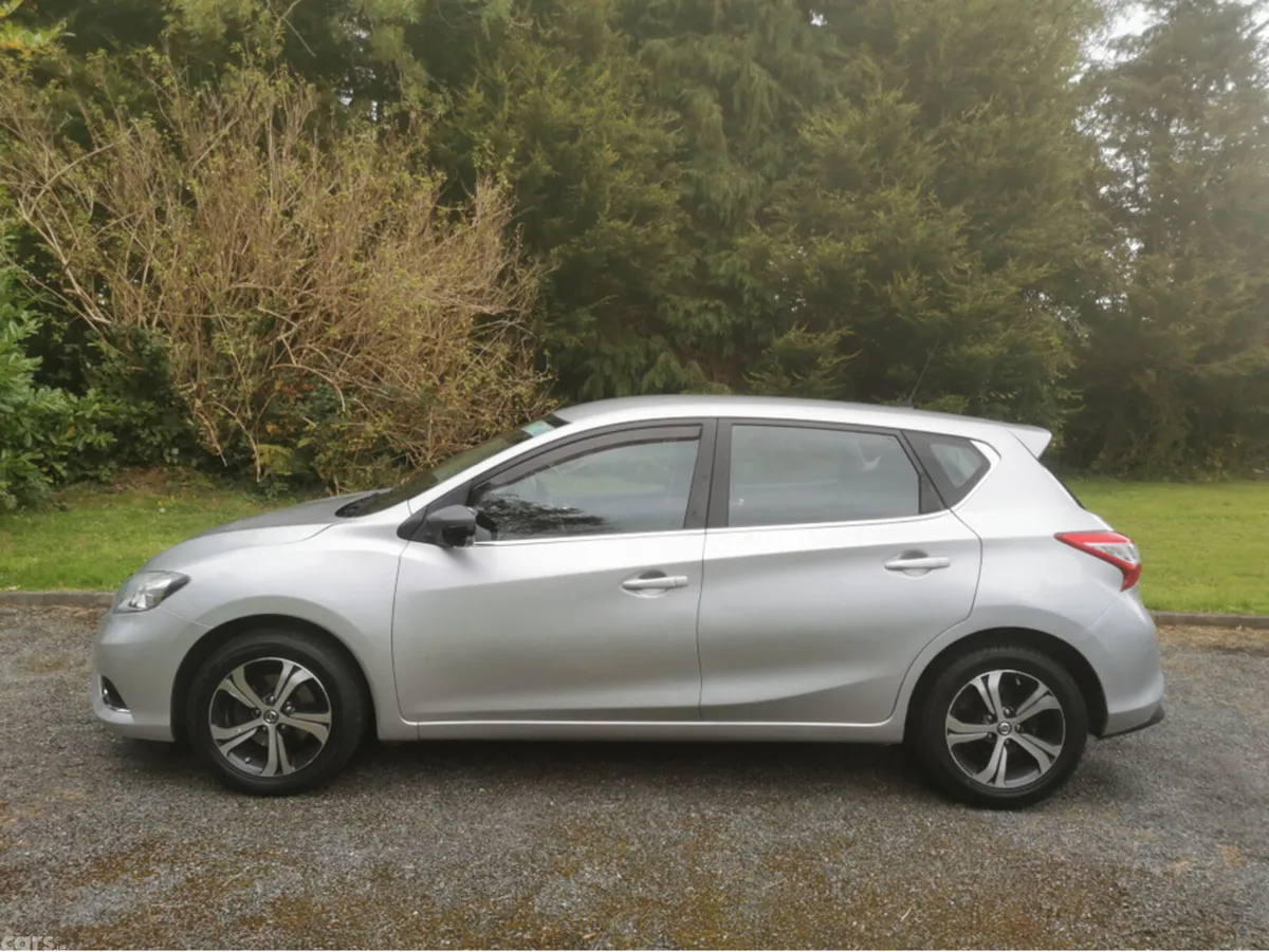 Nissan Pulsar Hatchback, Diesel, 2017, Grey