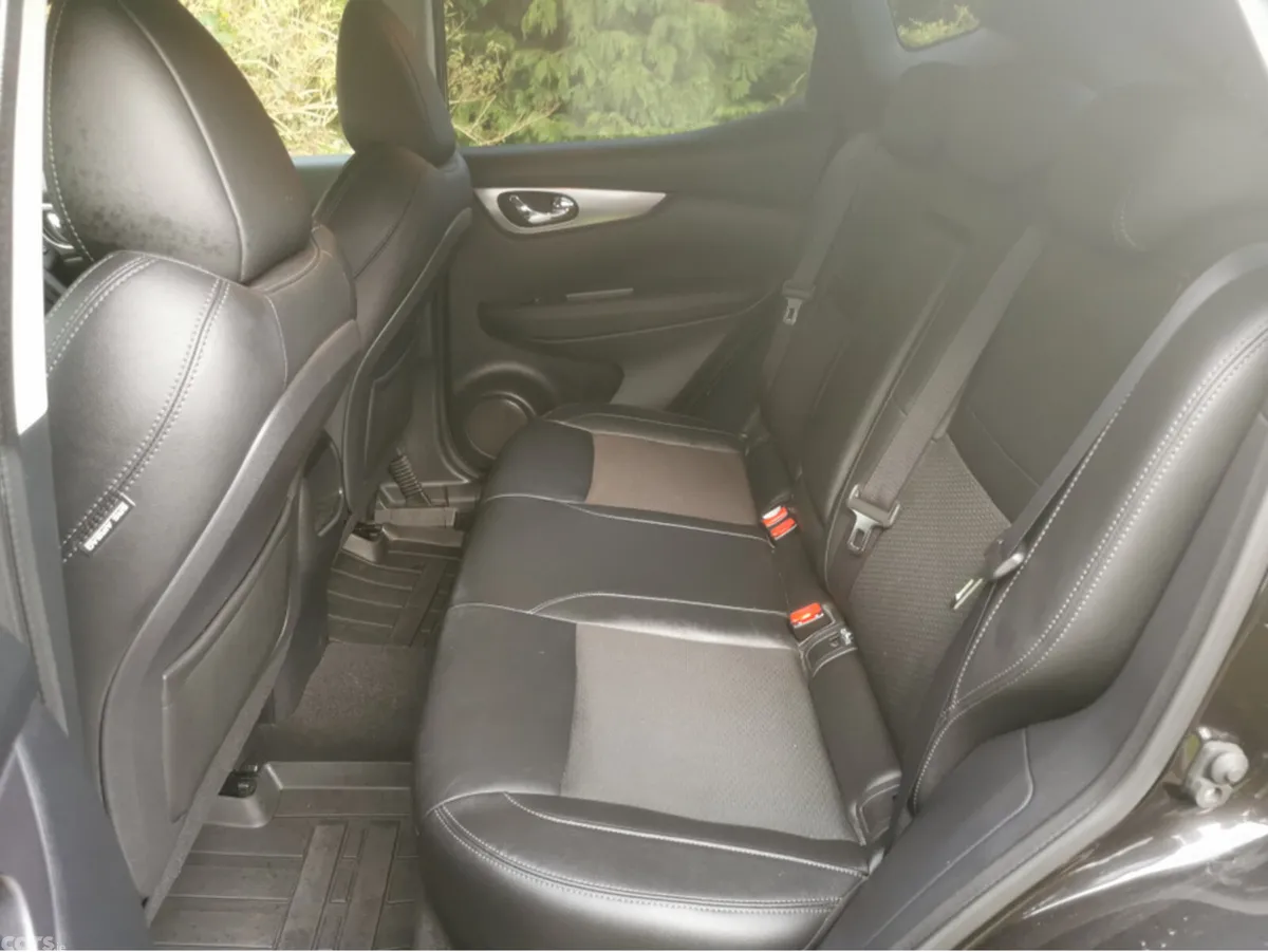 Nissan Qashqai MPV, Diesel, 2018, Black