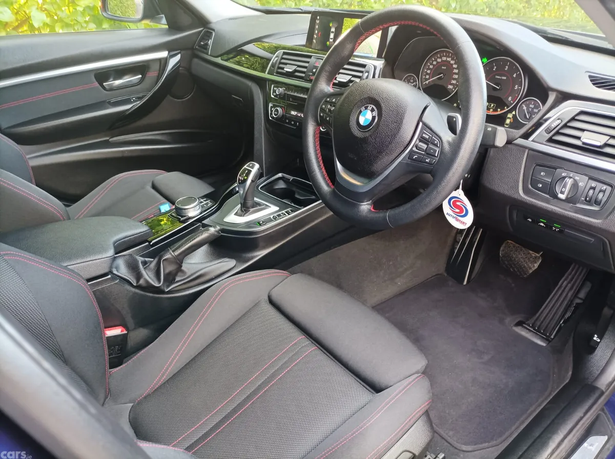 BMW 3-Series Hatchback, Diesel, 2018, Blue