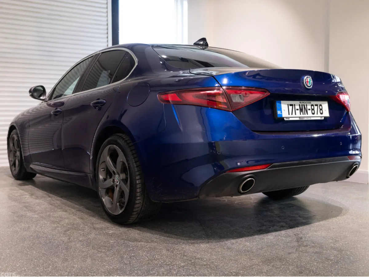 Alfa Romeo Giulia Saloon, Diesel, 2017, Blue